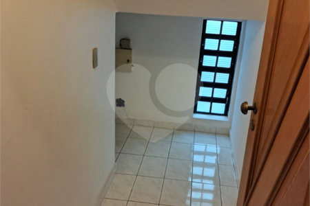 Sobrado à venda com 3 suítes em Nossa Senhora Aparecida, Paulínia, SP