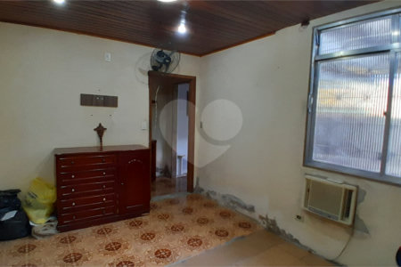 Casa à venda com 2 quartos, sendo 1 suíte, em Bangu, Rio de Janeiro, RJ