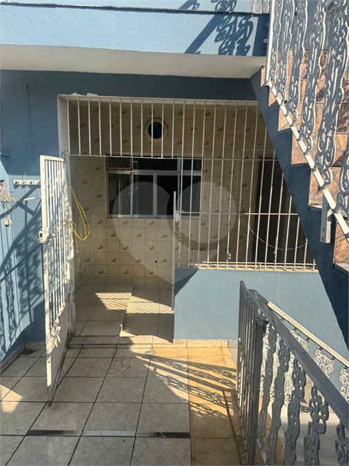 Sobrado à venda com 5 quartos em Bela Vista, Osasco, SP