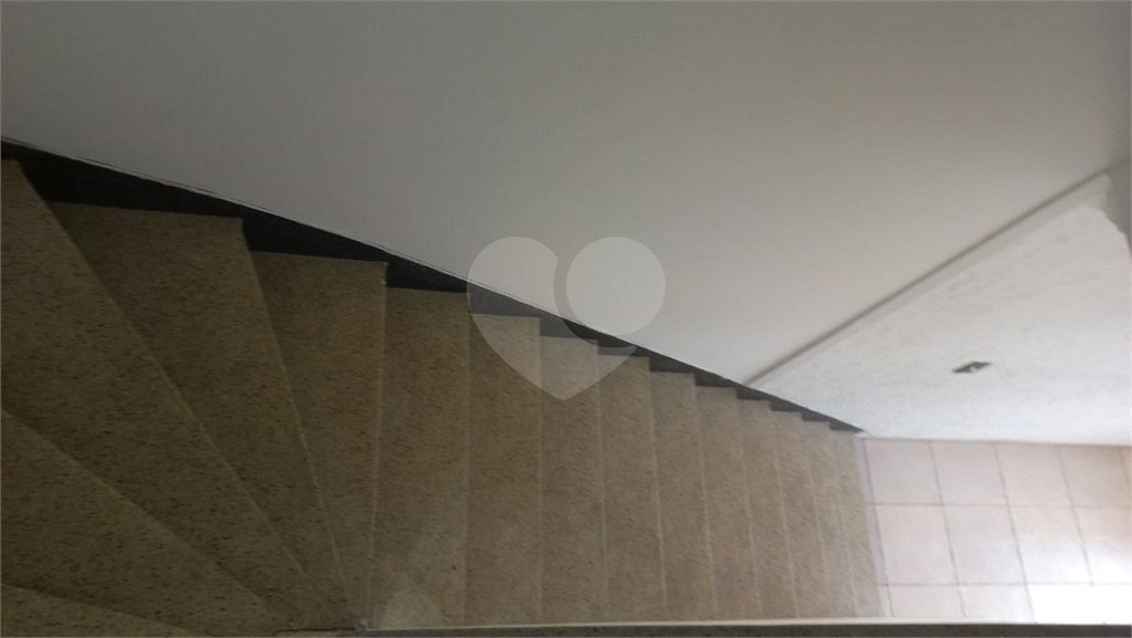 Sobrado à venda com 4 quartos, sendo 1 suíte, em Vila Mazzei, São Paulo, SP