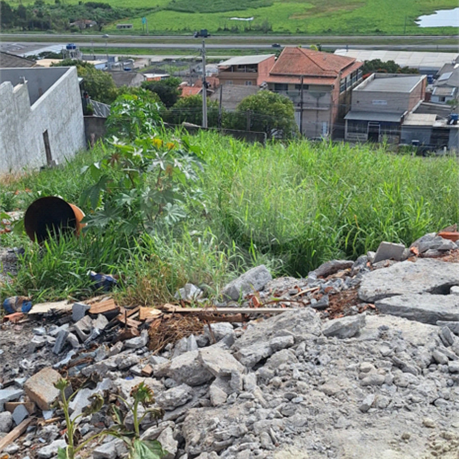 Terreno à venda no Centro, Bom Jesus dos Perdões, SP
