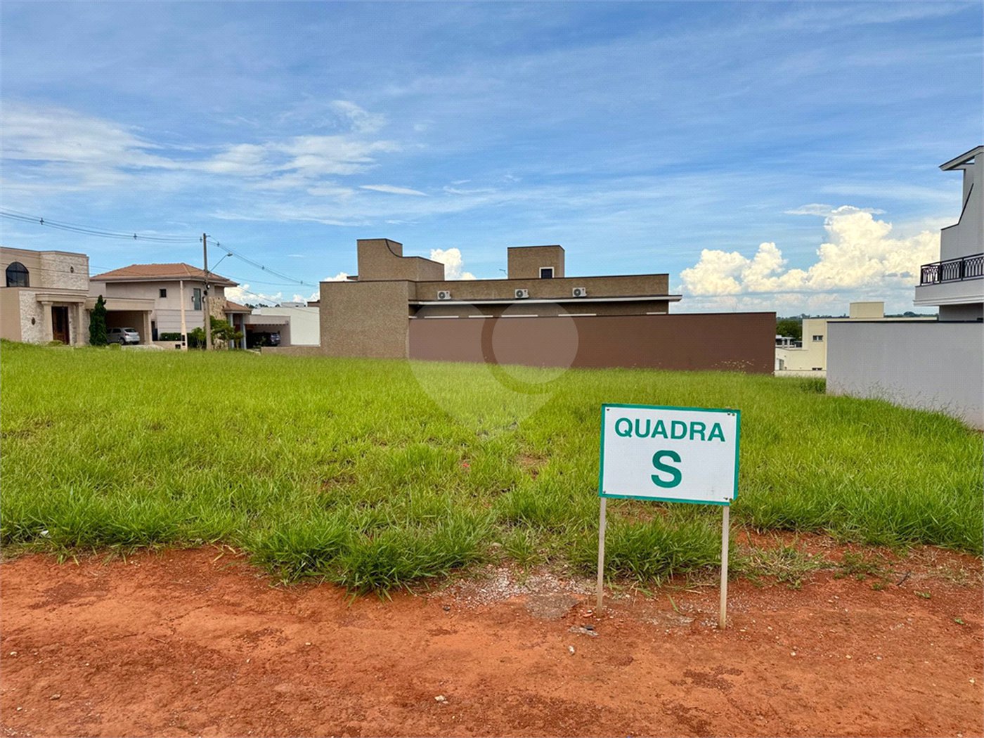 Terreno à venda em Loteamento Residencial Golden Ville, Itapetininga, SP