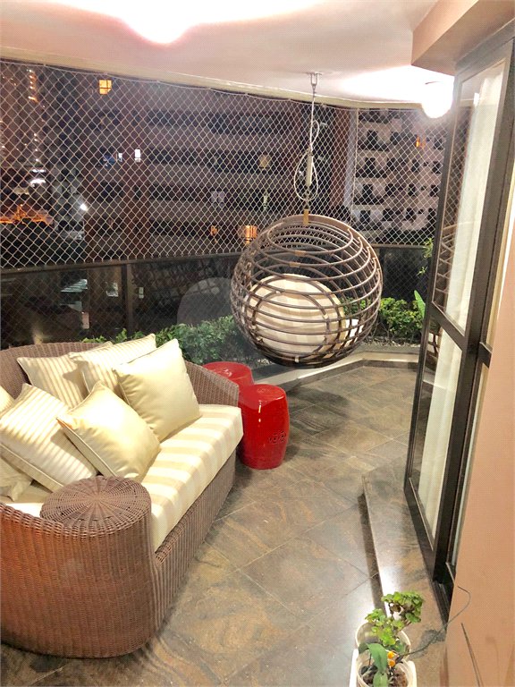 Apartamento à venda com 3 suítes em Tatuapé, São Paulo, SP