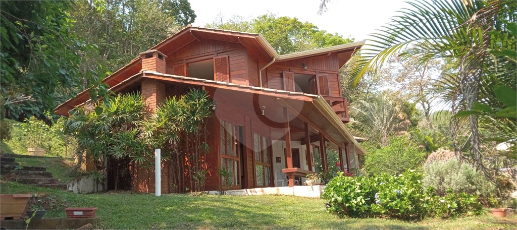 Casa para alugar com 3 quartos, sendo 1 suíte, no condomínio Itaembu, Itatiba - SP