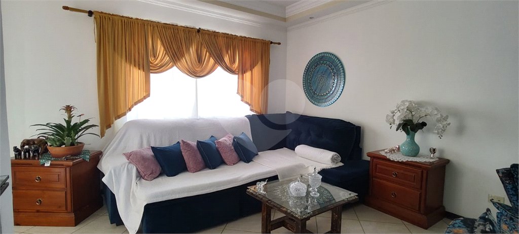 Casa à venda com 5 quartos, sendo 3 suítes,  em Capoavinha, Mairiporã, SP