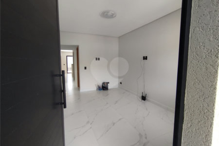 Casa à venda com 3 quartos, sendo 2 suítes, em Cachoeirinha, Bom Jesus dos Perdões, SP