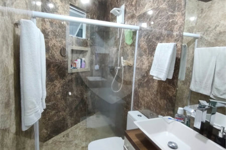 Casa à venda com 3 quartos, sendo 1 suíte,  em Residencial Colinas, Mogi das Cruzes, SP