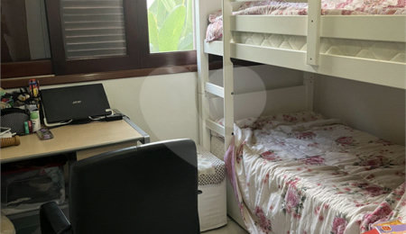Sobrado à venda com 3 quartos, sendo 1 suíte,  em Jardim Caravelas, São Paulo, SP
