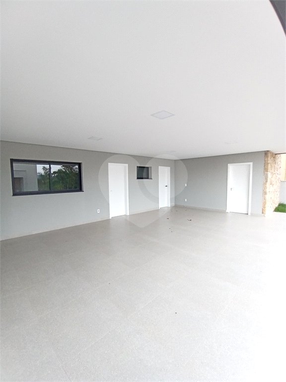 Casa à venda com 4 quartos, sendo 3 suítes,  no condomínio Alphaville Nova Esplanada 3, Votorantim - SP