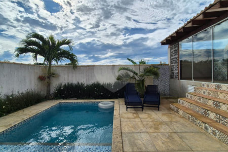 Casa à venda com 3 quartos, sendo 1 suíte, em Rasa, Armação dos Búzios, RJ