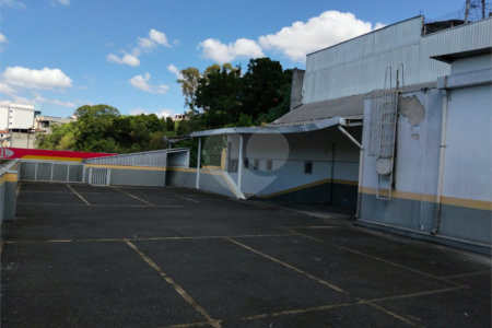 Salão para alugar em Cocaia, Guarulhos, SP