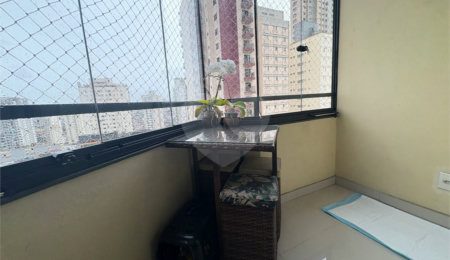 Apartamento à venda com 3 quartos, sendo 1 suíte,  em Santa Terezinha, São Paulo, SP