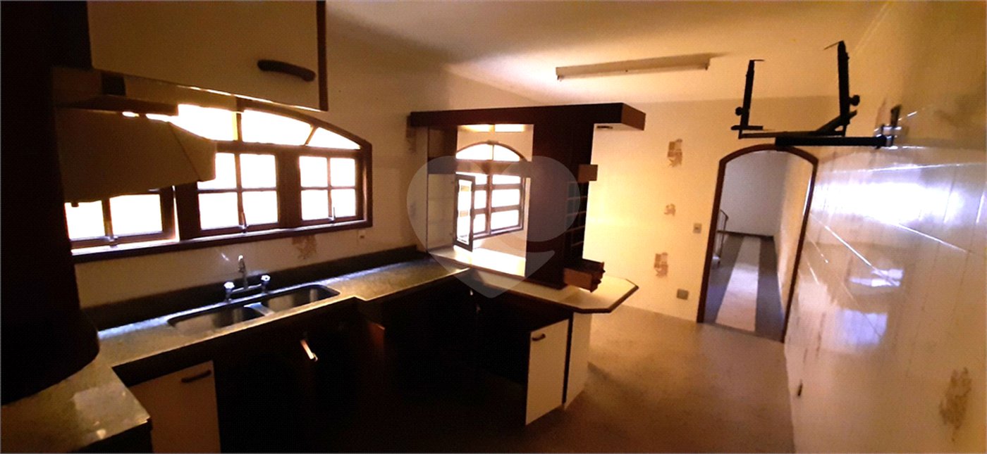 Sobrado à venda com 3 quartos, sendo 1 suíte, em Jardim Bom Clima, Guarulhos, SP
