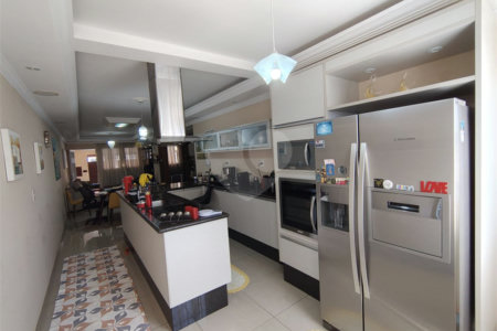 Casa à venda com 2 quartos, sendo 1 suíte, em Vila Santa Terezinha, Várzea Paulista, SP