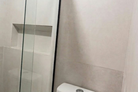 Apartamento com 2 dormitórios à venda, 76 m² por R$ 365.000,00 - Vila Júlia - Guarujá/SP