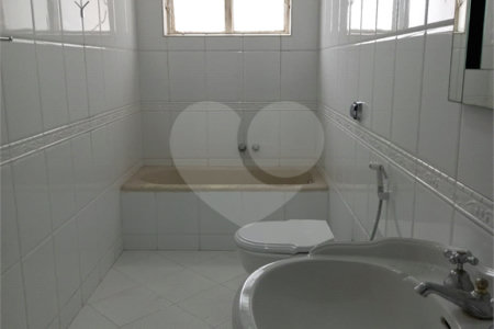 Apartamento à venda com 3 quartos, sendo 1 suíte, em Pinheiros, São Paulo, SP