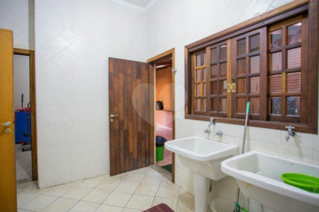 Casa à venda com 4 suítes em Cidade São Francisco, São Paulo, SP