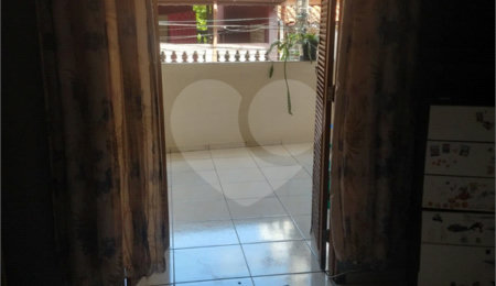 Sobrado à venda com 2 quartos em Tremembé, São Paulo, SP
