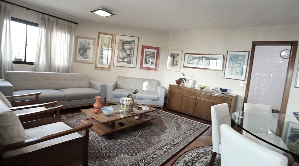 Apartamento à venda ou para alugar com 4 quartos, sendo 2 suítes, em Santana, São Paulo, SP