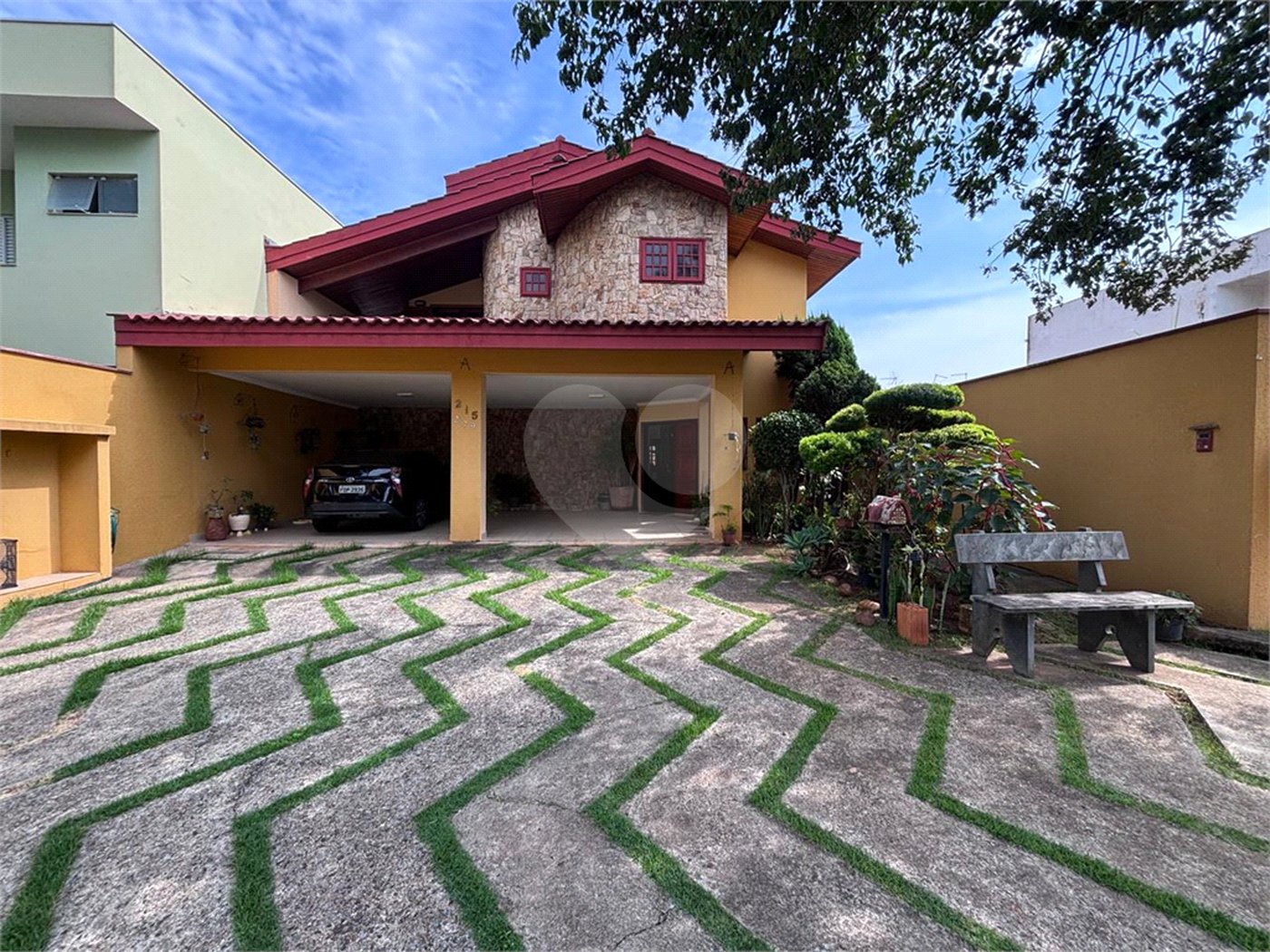Casa à venda com 4 quartos, sendo 2 suítes,  no condomínio Granja Olga Ii, Sorocaba - SP