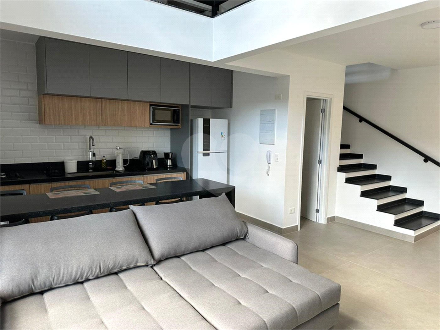 DUPLEX A VENDA, EDIFICIO TARSILA LOFT, JARDIM AQUARIUS, 1 SUÍTE, 1 VAGA DE GARAGEM, SJC/SP