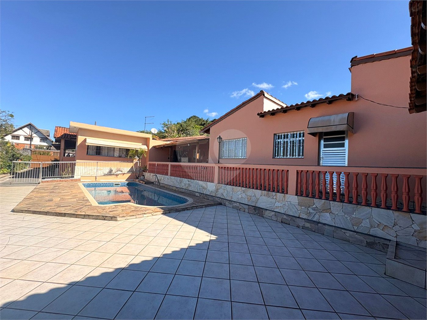 Casa Térrea à venda com 3 quartos em Vila Áurea, Poá, SP