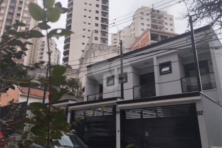 Sobrado à venda com 3 quartos, sendo 1 suíte, em Jardim São Paulo(zona Norte), São Paulo, SP