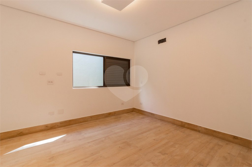 Casa à venda com 4 quartos, sendo 1 suíte, em Jardim Guedala, São Paulo, SP