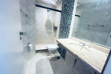 Apartamento à venda com 3 quartos, sendo 1 suíte, em Lagoa, Rio de Janeiro, RJ