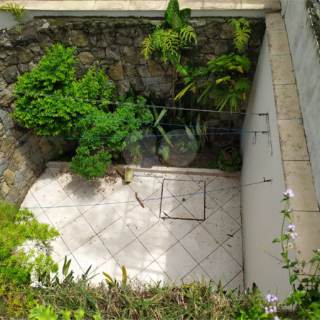 Casa à venda com 4 quartos, sendo 2 suítes, em Jardim das Vertentes, São Paulo, SP
