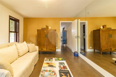 Casa à venda com 3 quartos, sendo 1 suíte, em Jardim Paulistano, São Paulo, SP