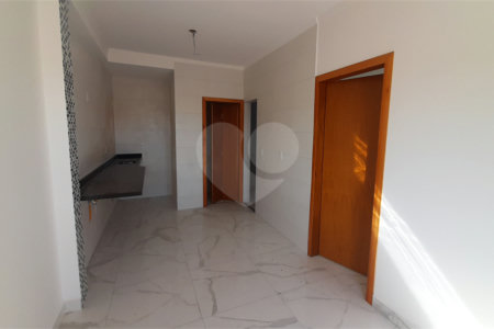 Casa à venda com 2 quartos no condomínio Residencial Luta, São Paulo - SP