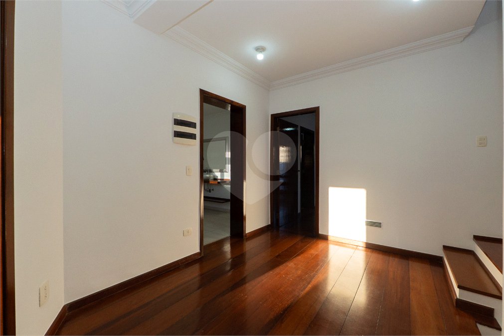 Casa de Vila à venda com 3 quartos, sendo 1 suíte, em Planalto Paulista, São Paulo, SP