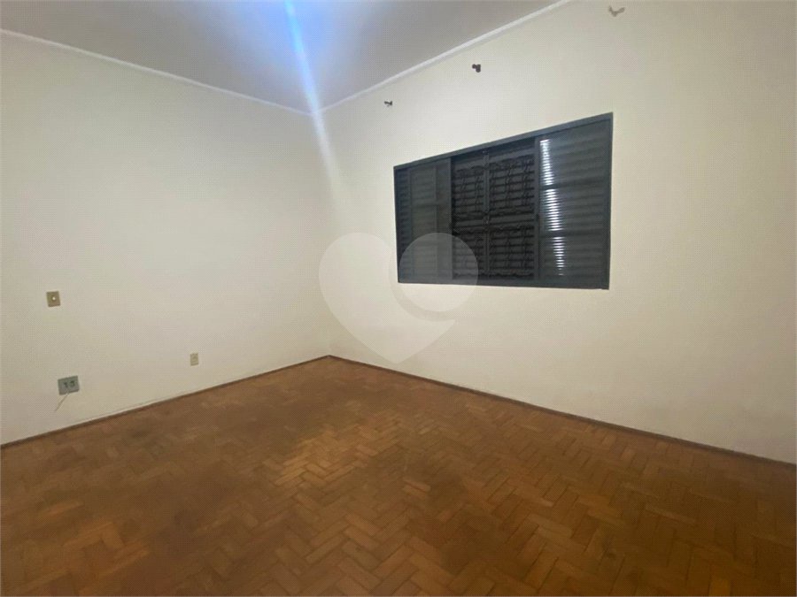 Casa à venda com 3 quartos, sendo 1 suíte, no Centro, Araraquara, SP