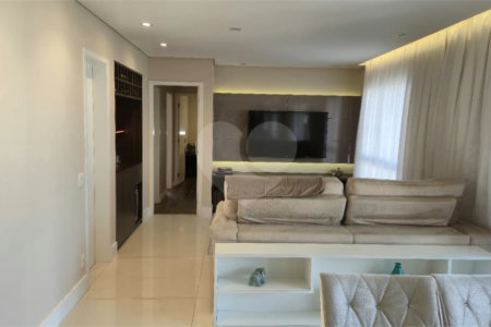 Apartamento à venda com 3 quartos, sendo 1 suíte, no Centro, São Bernardo do Campo, SP