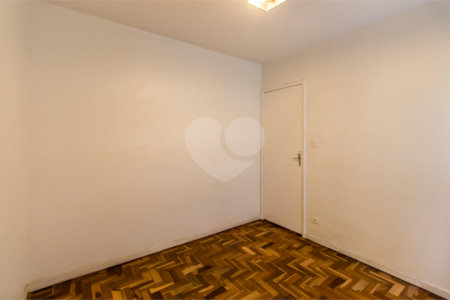 Apartamento à venda com 3 quartos, sendo 1 suíte, em Santo Amaro, São Paulo, SP