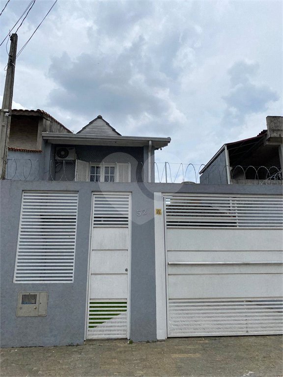 Casa à venda com 3 quartos, sendo 1 suíte, em Jardim Márcia, Suzano, SP