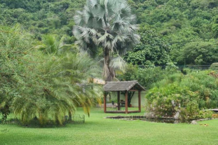 Casa à venda com 4 quartos, sendo 6 suítes, em Campo Grande, Rio de Janeiro, RJ
