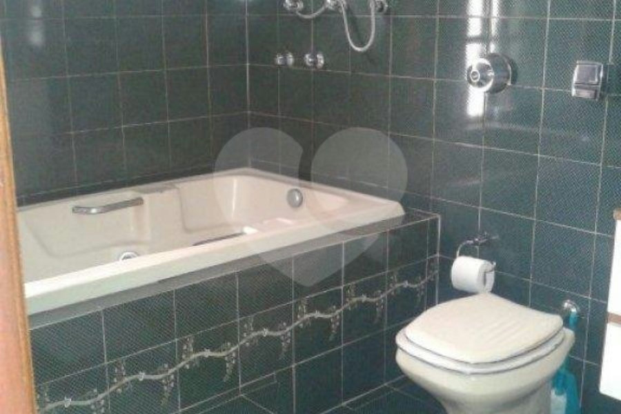 Sobrado à venda com 3 quartos, sendo 1 suíte, em Palmas do Tremembé, São Paulo, SP