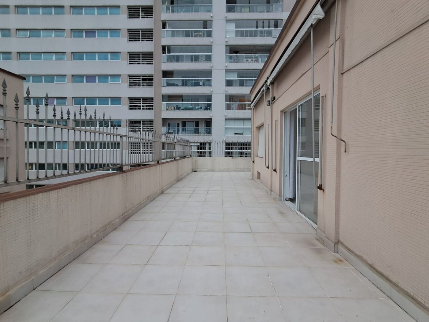 Cobertura com 3 dormitórios à venda, 200 m² por R$ 1.000.000,00 - Gonzaga - Santos/SP