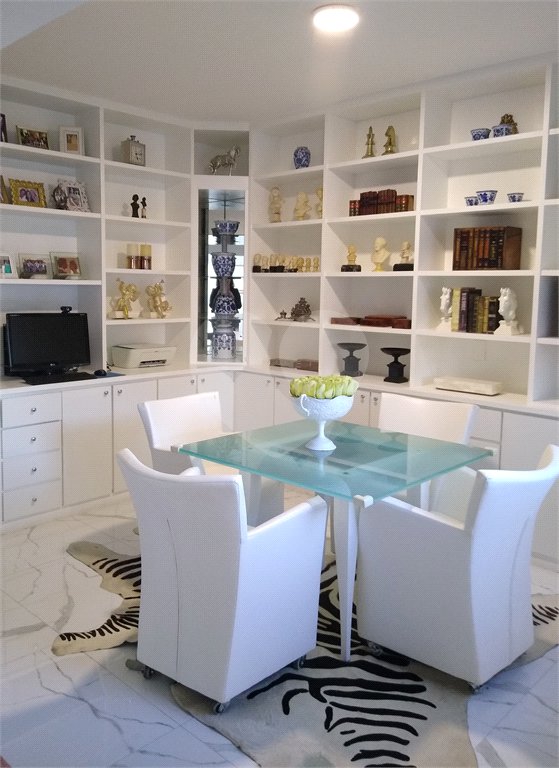 Apartamento à venda com 4 suítes em Vila Andrade, São Paulo, SP