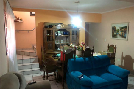 Sobrado à venda com 2 quartos, sendo 1 suíte, em Vila Prel, São Paulo, SP