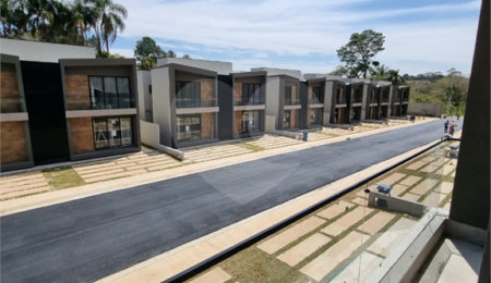 Casa à venda com 2 suítes no condomínio Residencial Vue26, Atibaia - SP