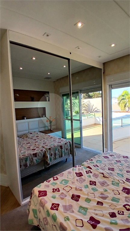 Casa à venda com 3 suítes no condomínio Figueira Garden, Atibaia - SP