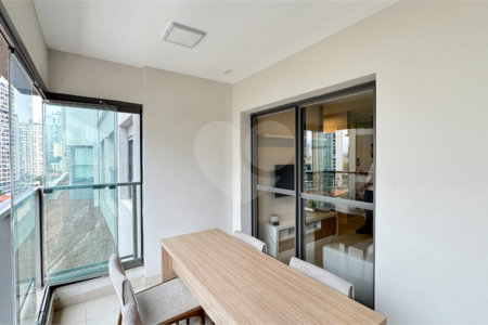 Apartamento à venda com 2 quartos, sendo 1 suíte,  em Brooklin, São Paulo, SP