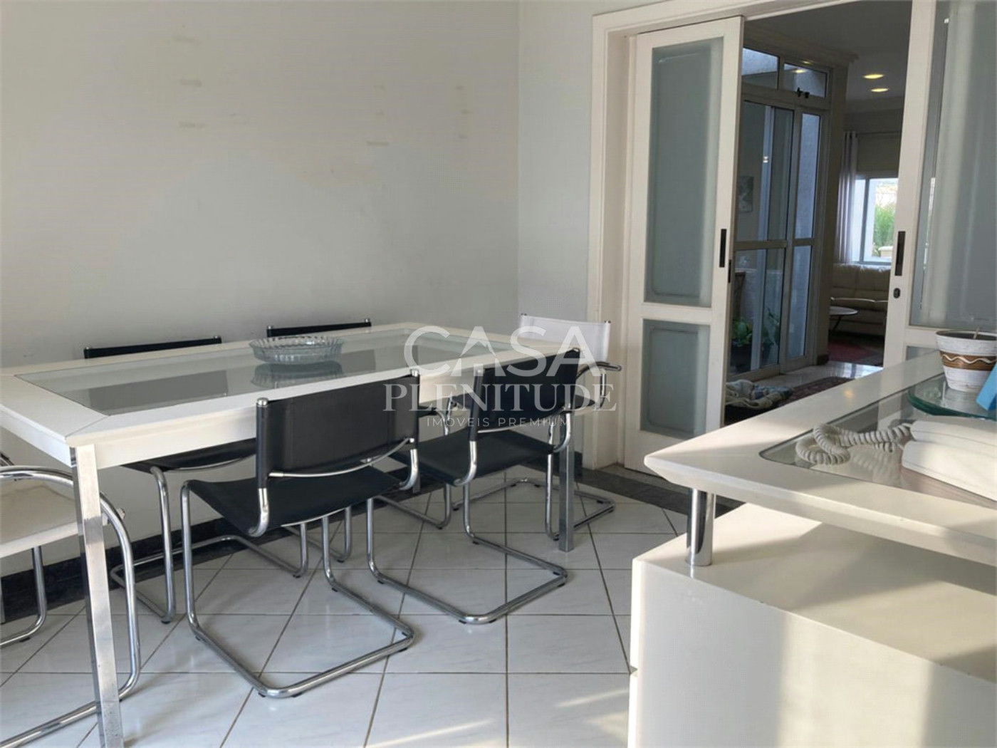 Casa em condomínio à venda com 4 quartos, sendo 3 suítes, em Aparecidinha, Sorocaba, SP