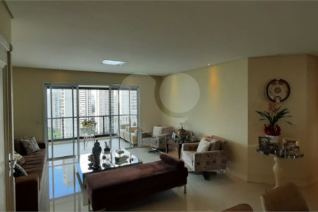 Apartamento à venda com 4 quartos, sendo 3 suítes, em Cidade Monções, São Paulo, SP