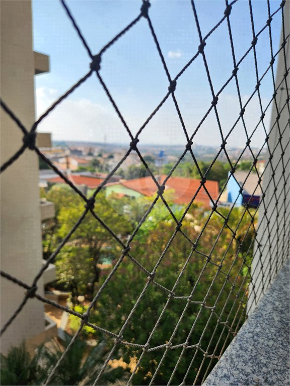 Apartamento à venda com 3 quartos, sendo 1 suíte,  em Jardim Simus, Sorocaba, SP