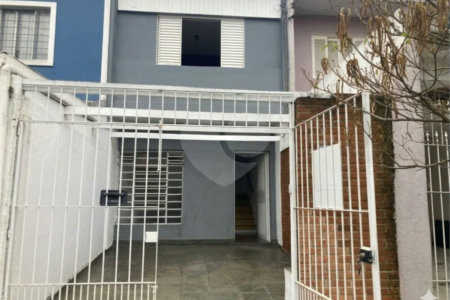 Sobrado à venda ou para alugar com 2 quartos em Chácara Santo Antônio, São Paulo, SP