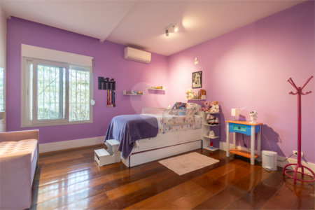 Casa à venda com 4 suítes em Jardim Guedala, São Paulo, SP
